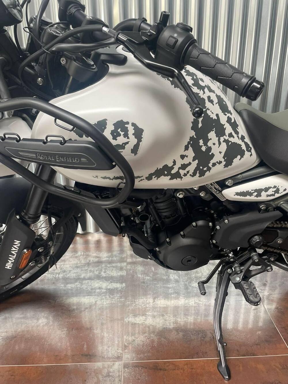 Royal Enfield Himalayan 450 Tubeless (2024 - 25) (3)