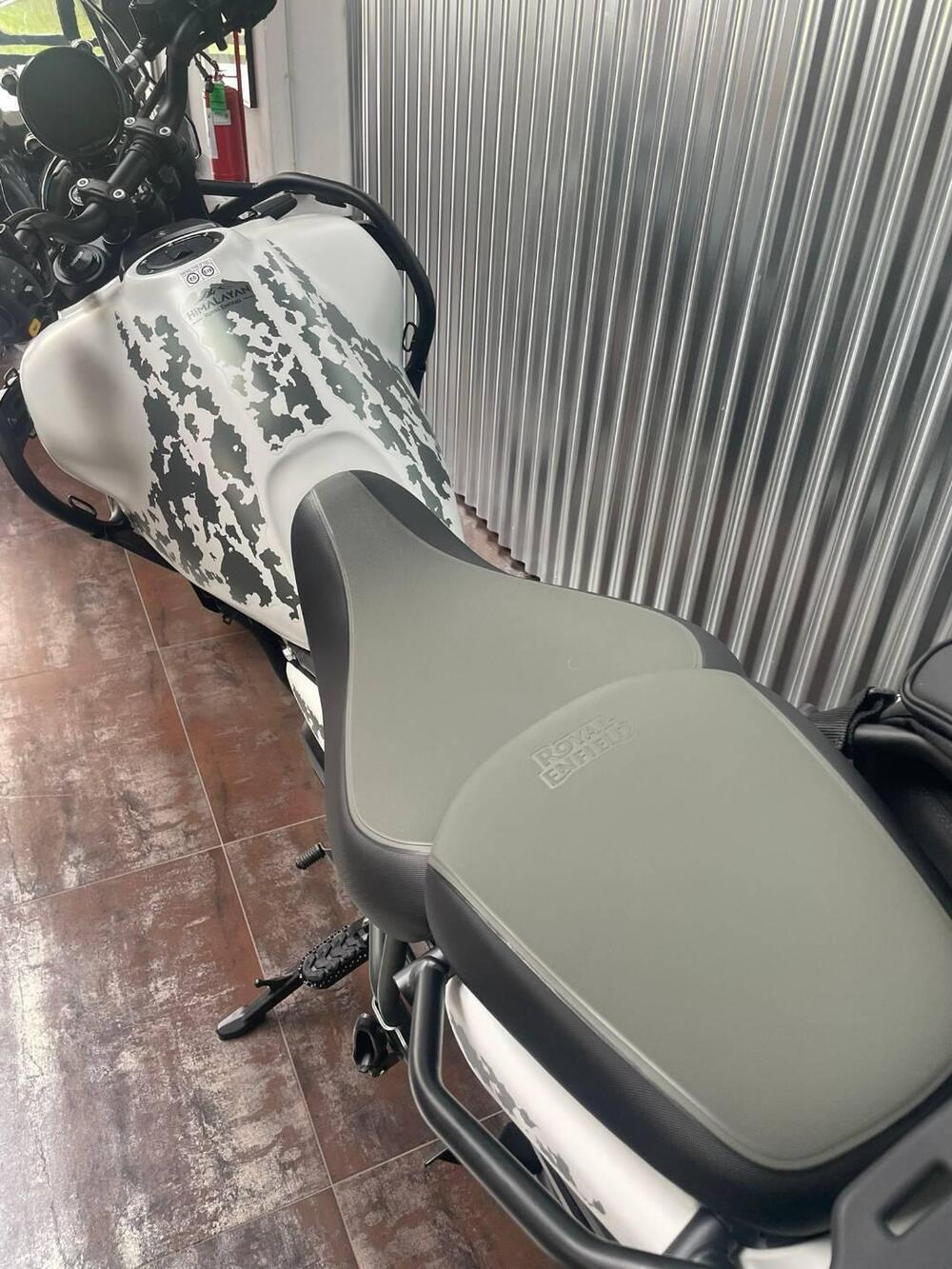 Royal Enfield Himalayan 450 Tubeless (2024 - 25) (4)