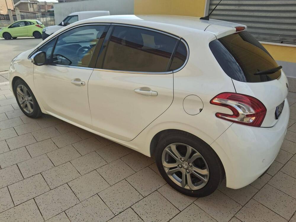 Peugeot 208 usata a Foggia (5)