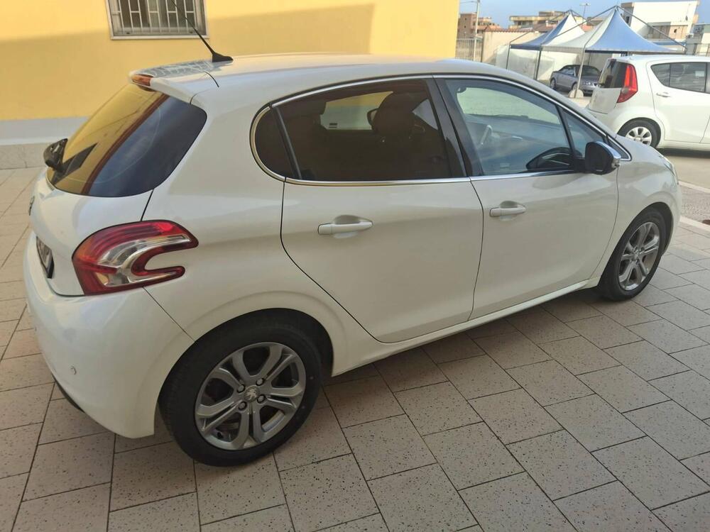 Peugeot 208 usata a Foggia (6)