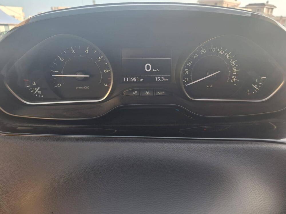 Peugeot 208 usata a Foggia (12)