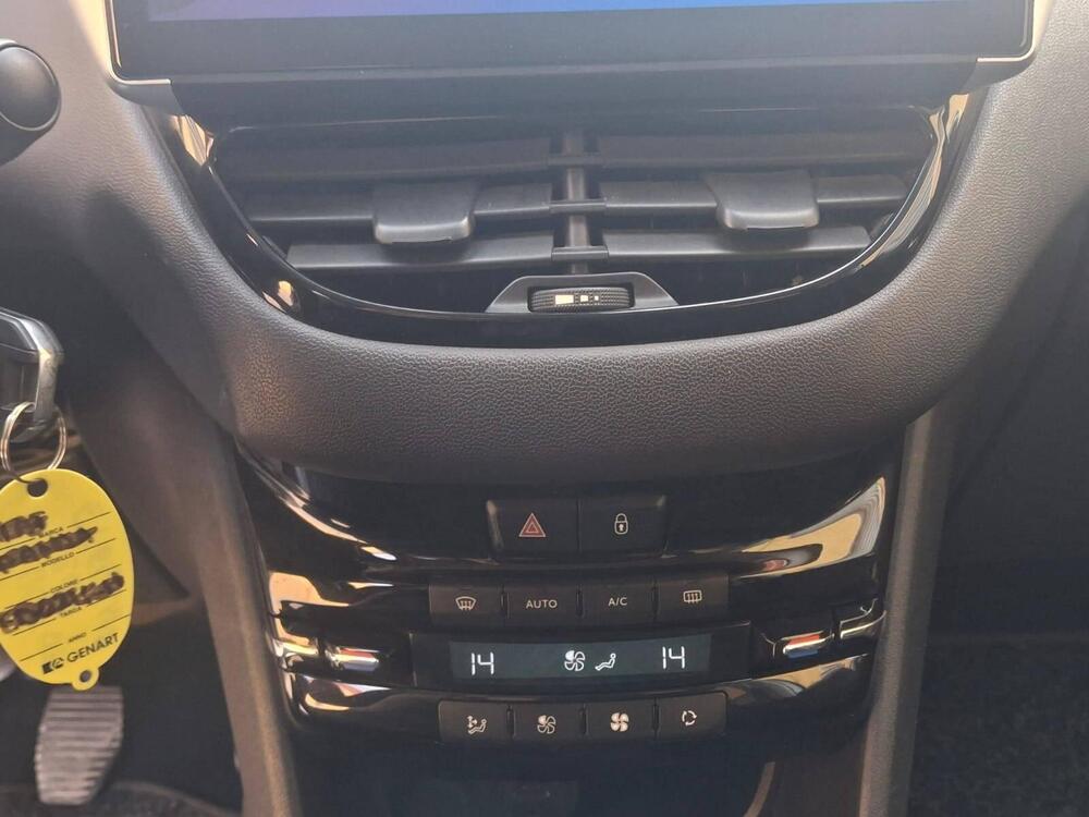 Peugeot 208 usata a Foggia (14)