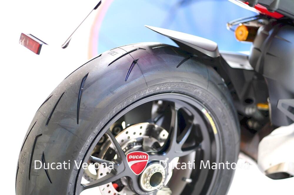 Ducati Streetfighter V4 S (2023 - 24) (12)