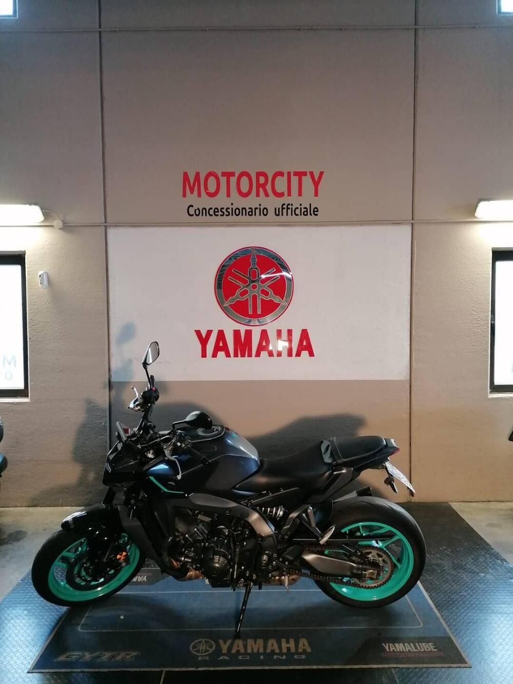 Yamaha MT-09 (2024 - 25) (4)