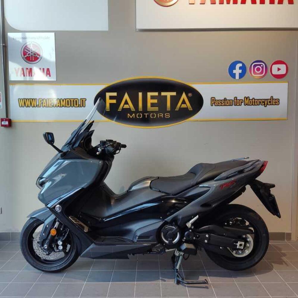 Yamaha T-Max 560 Tech Max (2021)