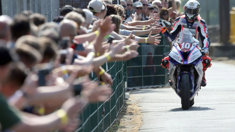 30 anni di gare al Tourist Trophy da vedere - gratis - su TT+!