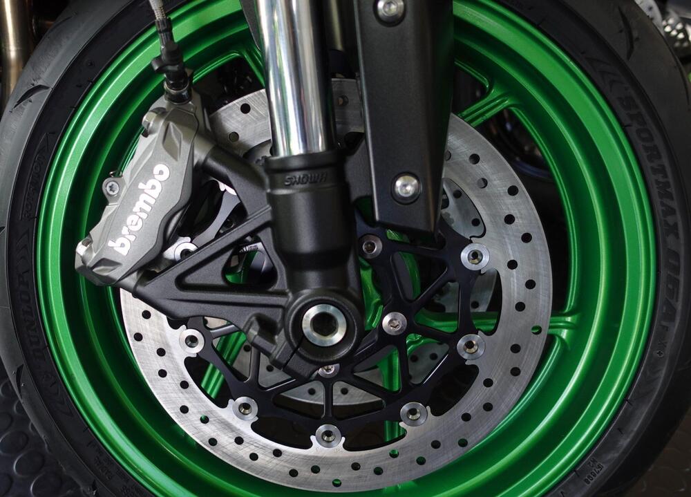 Kawasaki Z 1100 (2026) (3)