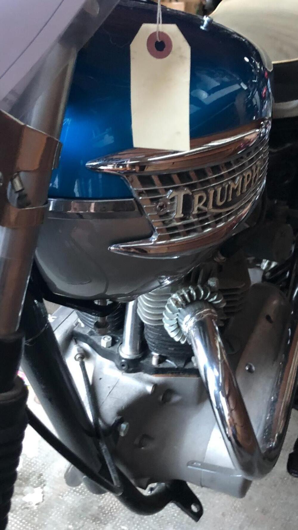 Triumph Bonneville T120 (4)