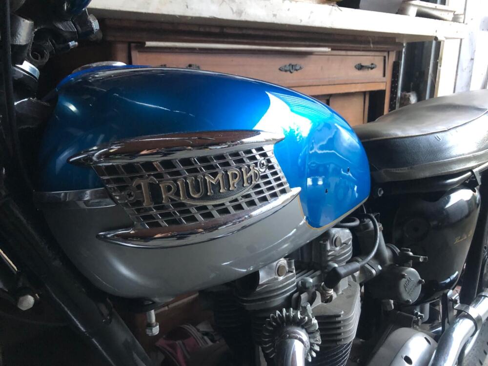 Triumph Bonneville T120 (5)
