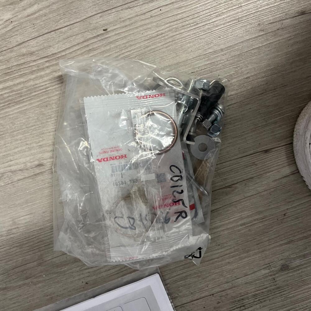 Scarico Arrow X-Kone per Honda CB125R 2021-2024 (5)