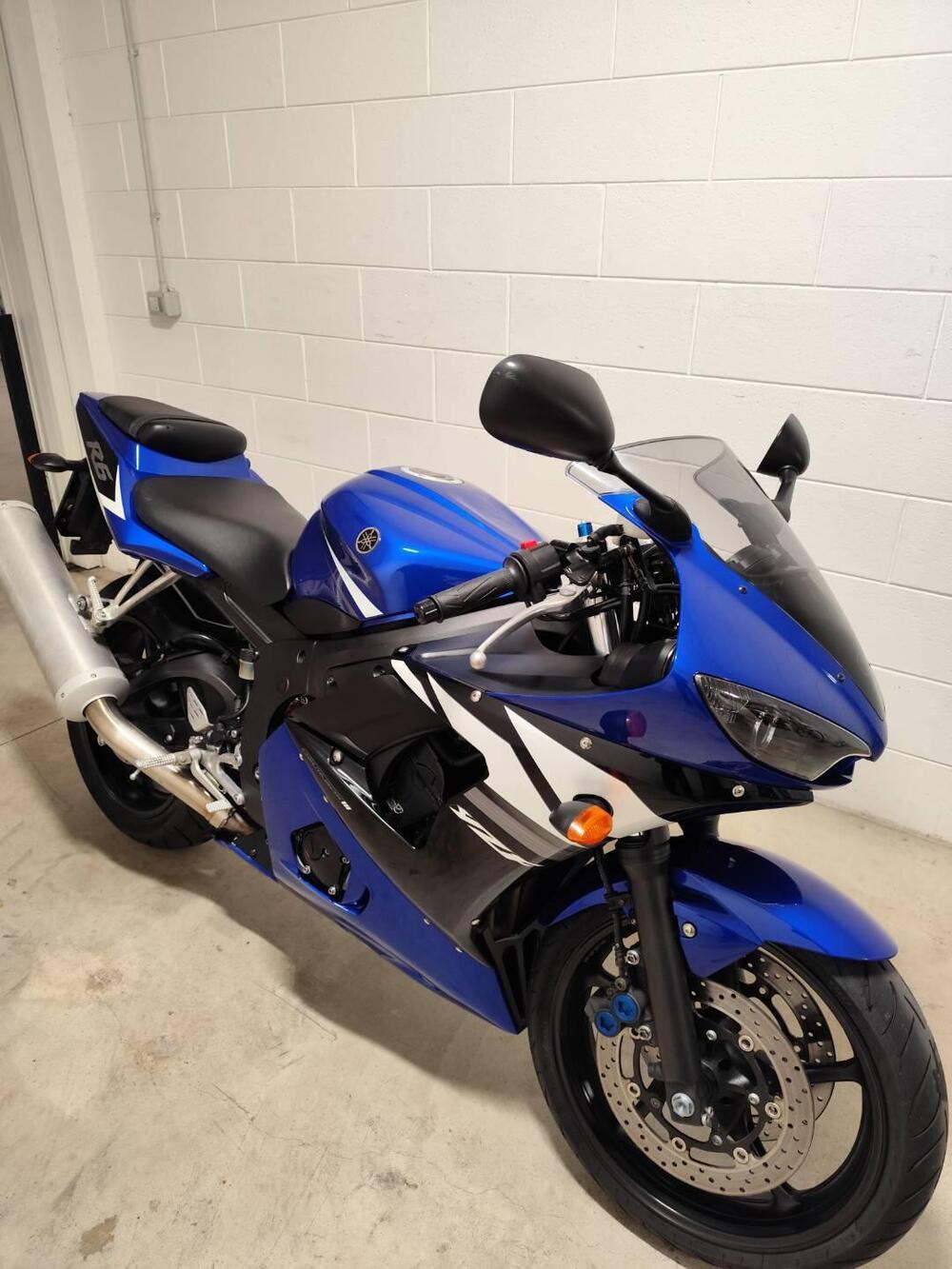 Yamaha YZF R6 (2003 - 04) (4)