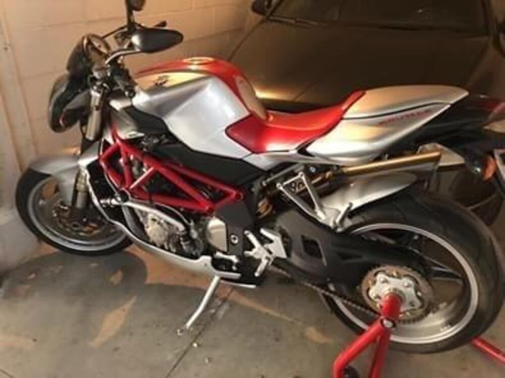 MV Agusta Brutale 910 S (2005 - 11) (4)