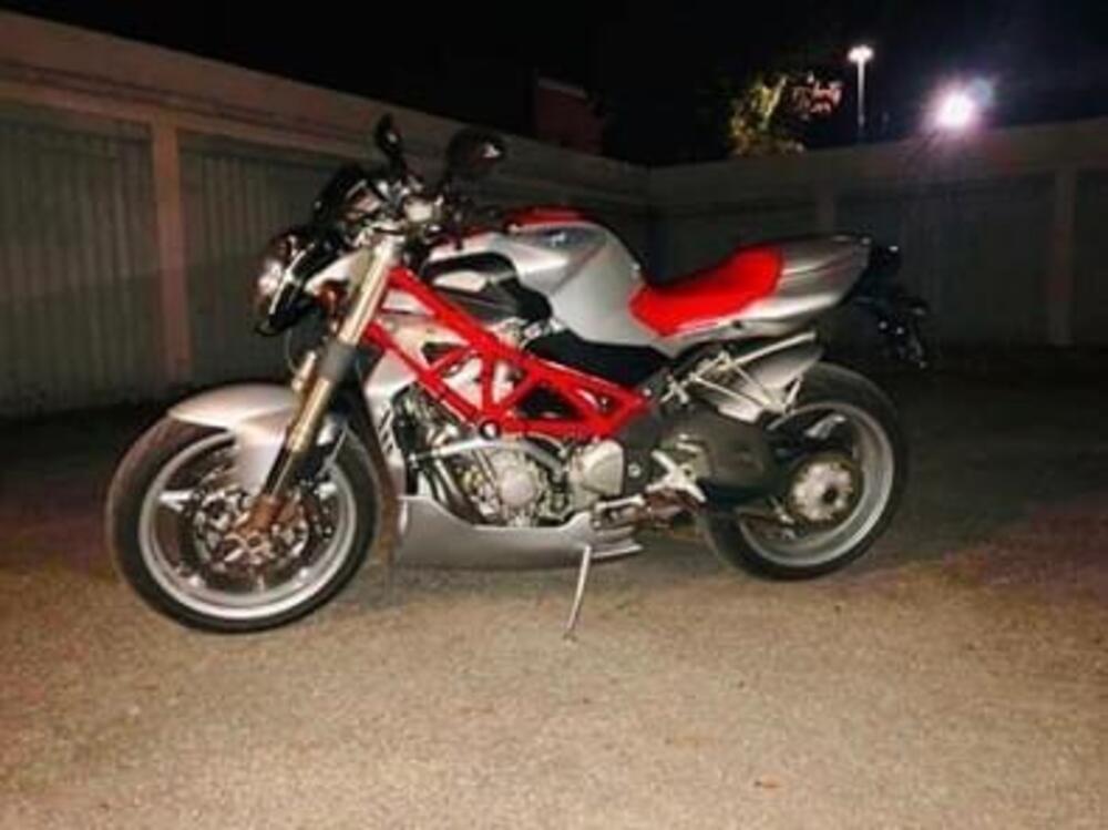 MV Agusta Brutale 910 S (2005 - 11) (6)