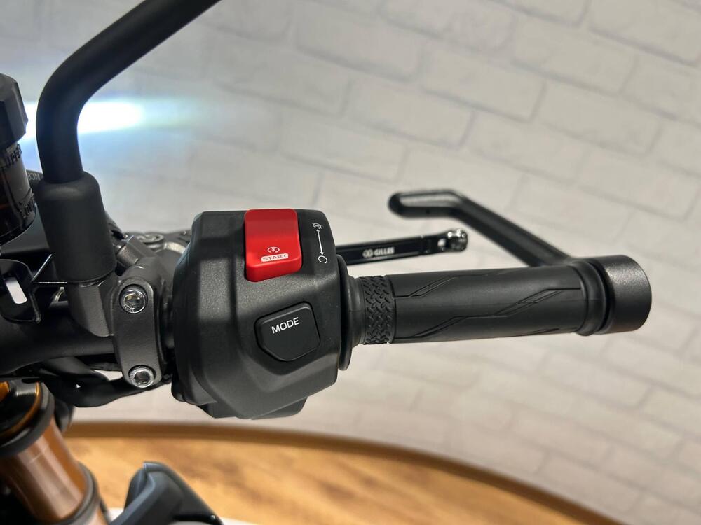 Yamaha MT-09 SP (2024 - 25) (11)