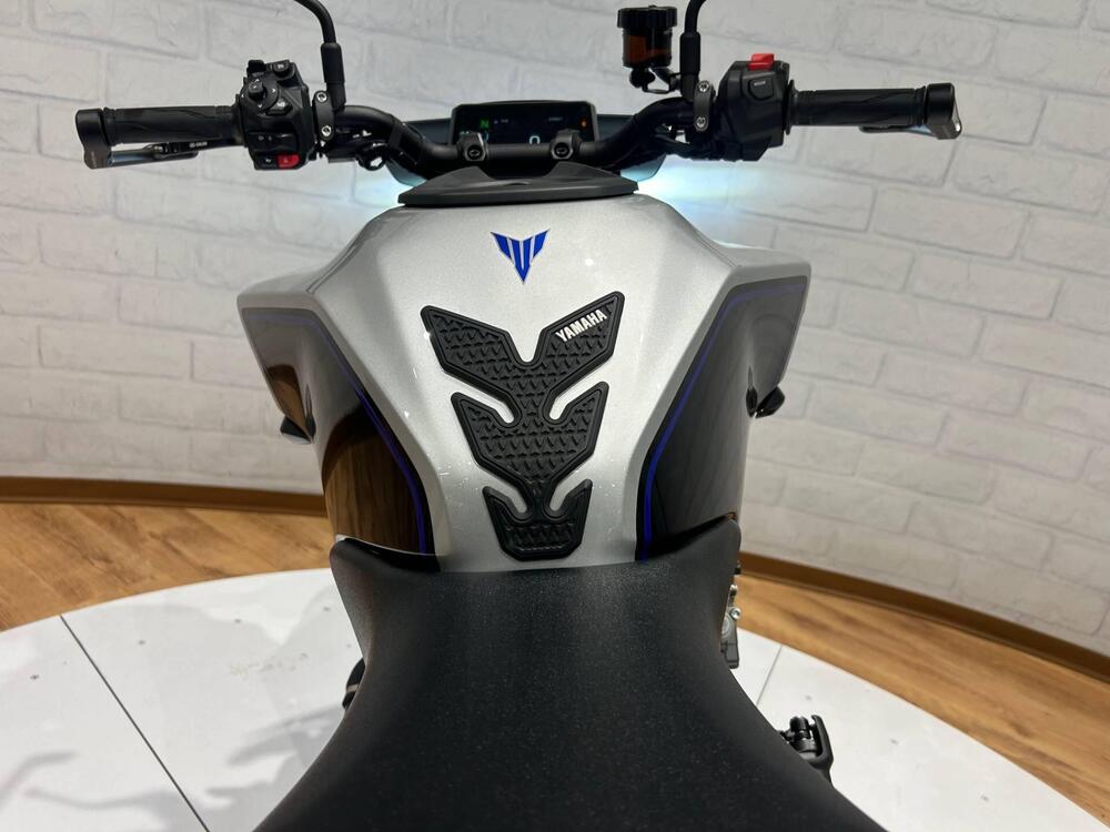 Yamaha MT-09 SP (2024 - 25) (7)