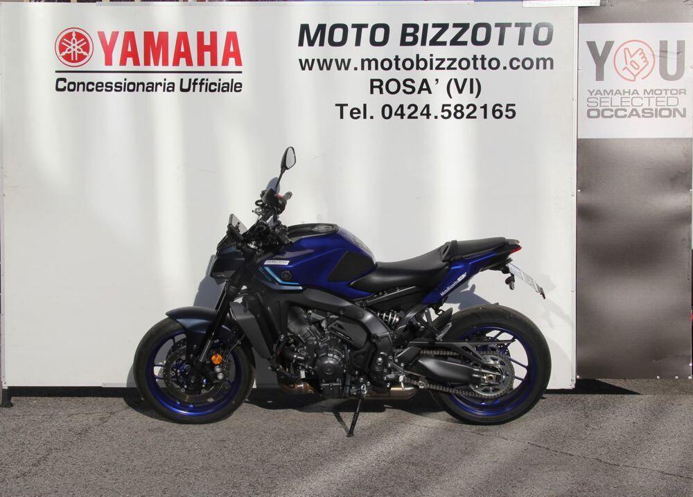 Yamaha MT-09 Y-AMT (2024 - 25) (2)