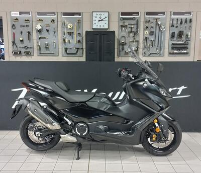 Yamaha T-Max 560 Tech Max (2022 - 24) usata