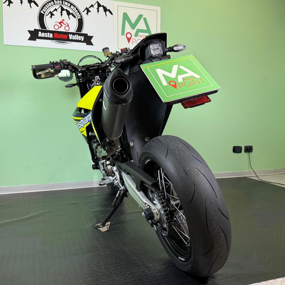 Husqvarna 701 Supermoto (2023 - 25) (4)