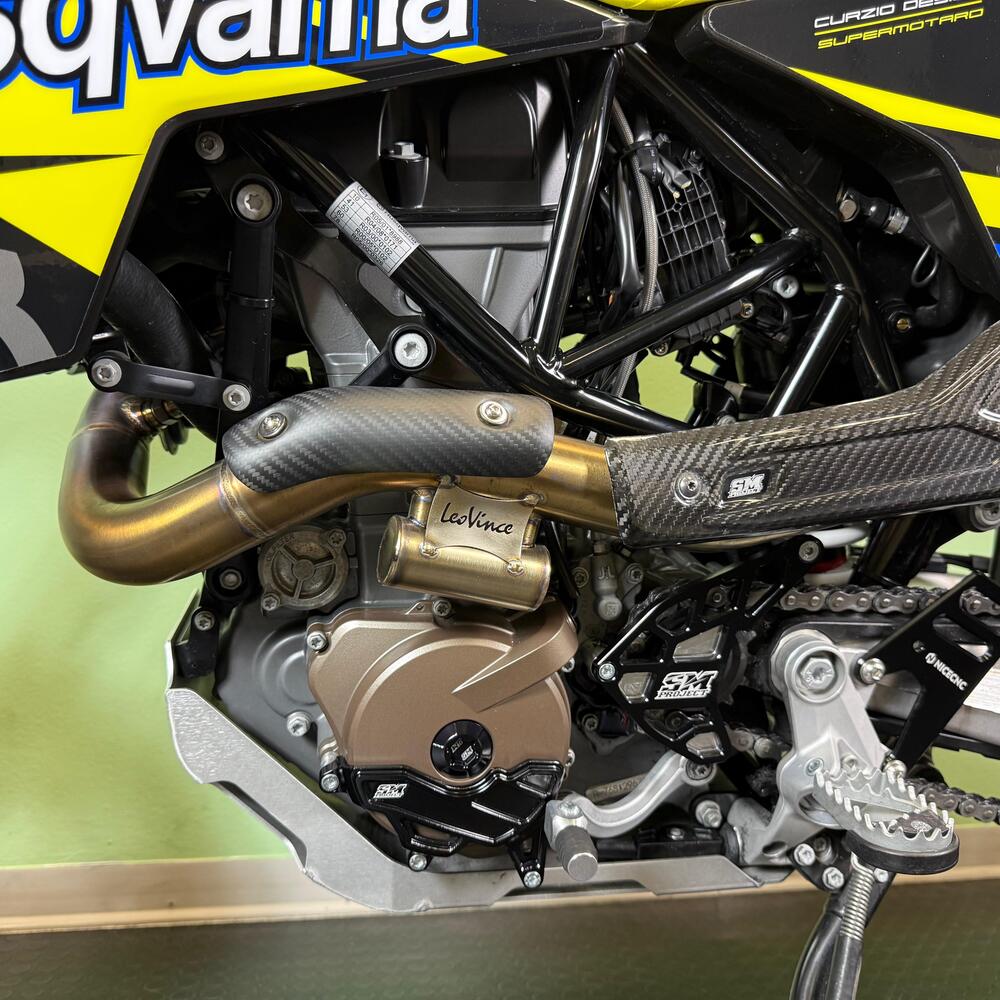 Husqvarna 701 Supermoto (2023 - 25) (8)