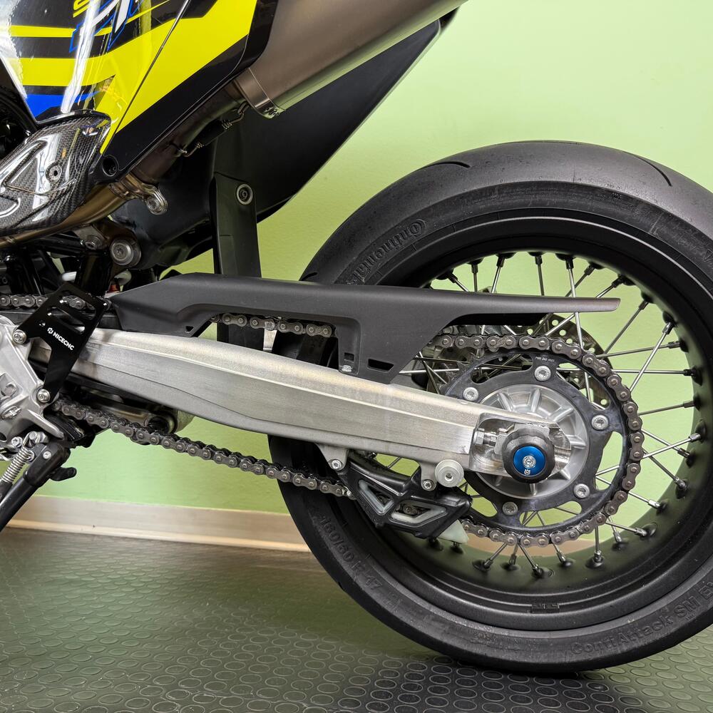 Husqvarna 701 Supermoto (2023 - 25) (10)