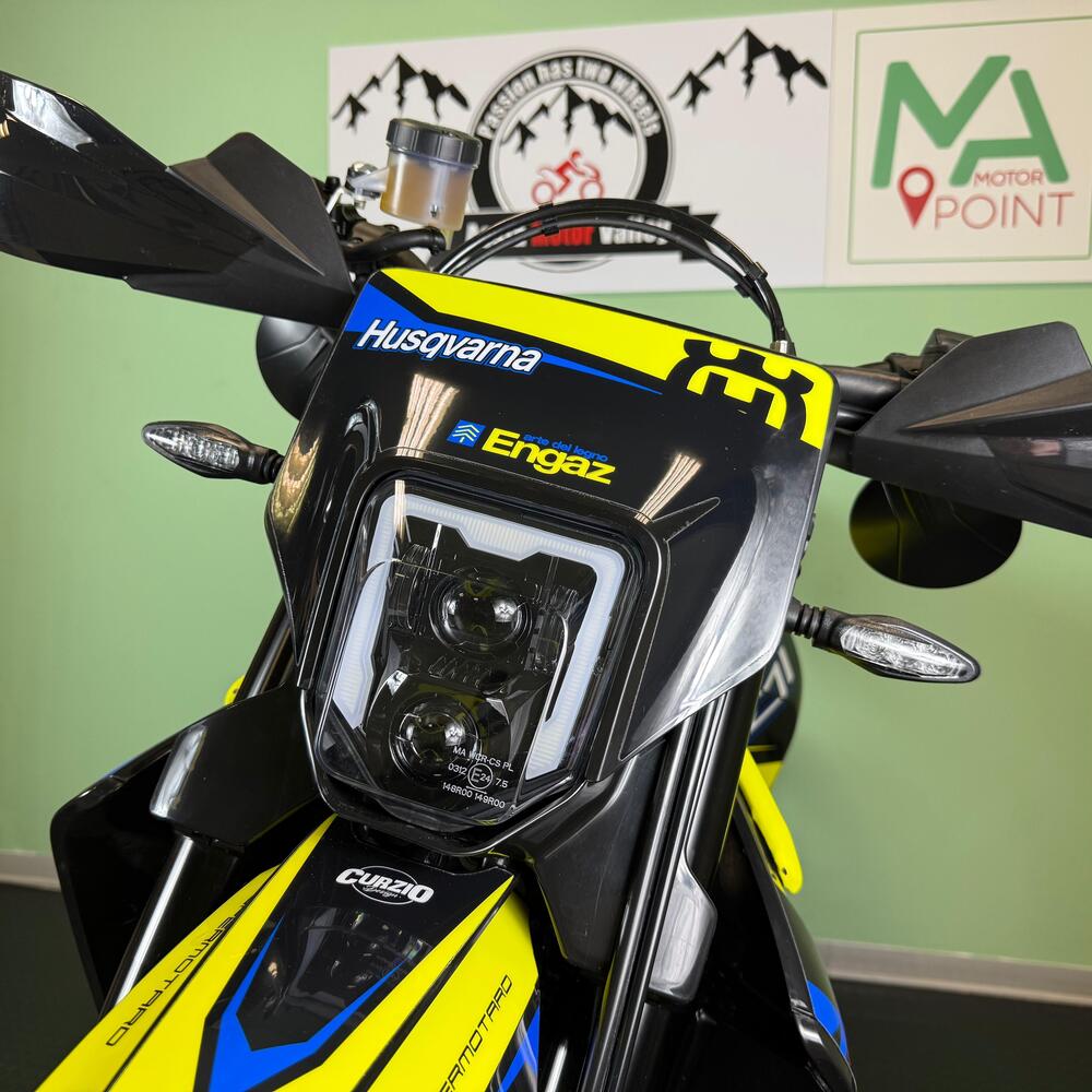 Husqvarna 701 Supermoto (2023 - 25) (11)