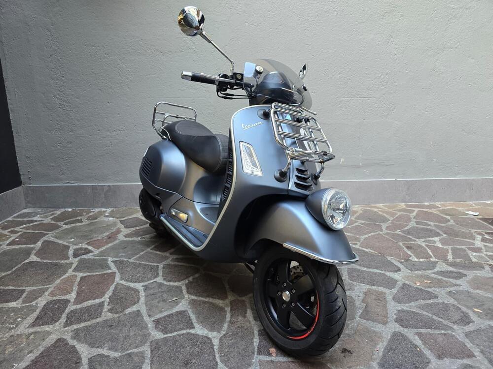Vespa Sei Giorni 300 (2017 - 19) (3)
