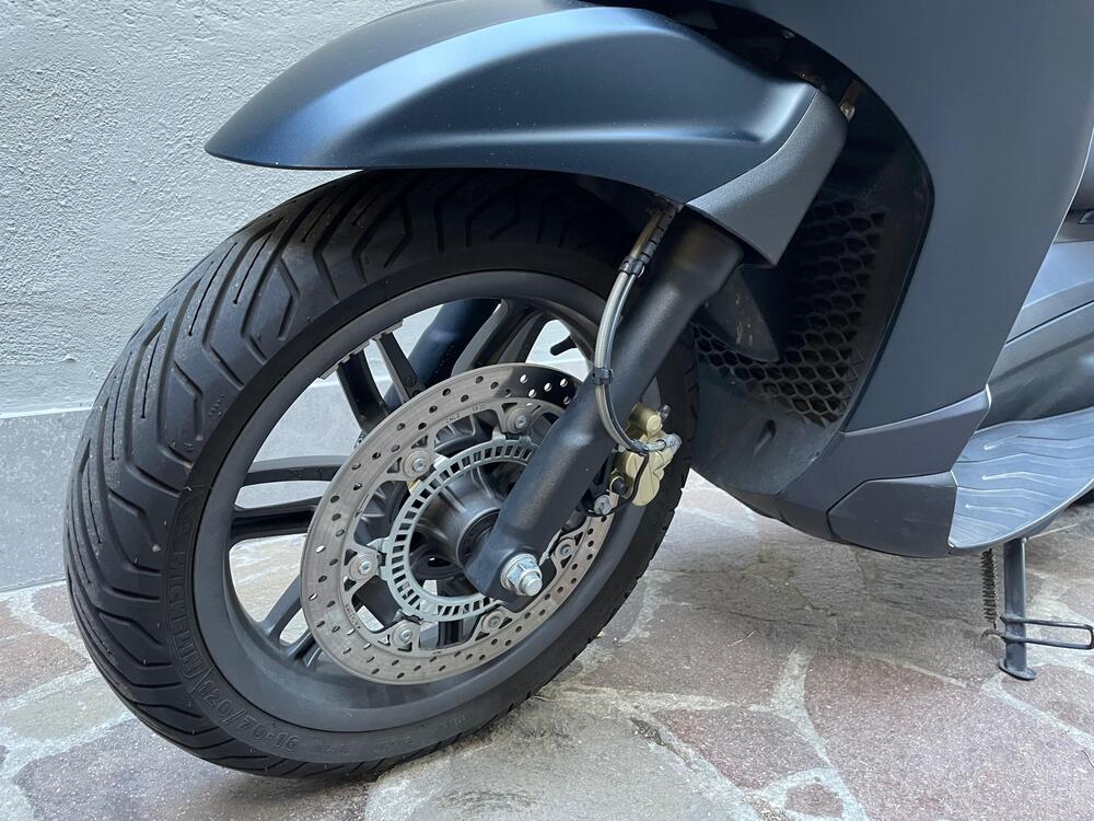 Piaggio Beverly 400 ABS-ASR (2021 - 24) (6)