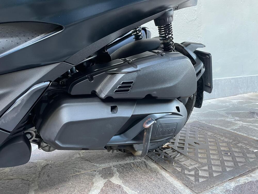 Piaggio Beverly 400 ABS-ASR (2021 - 24) (8)