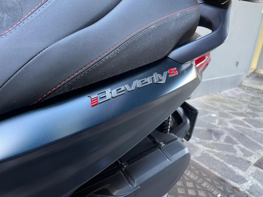 Piaggio Beverly 400 ABS-ASR (2021 - 24) (9)