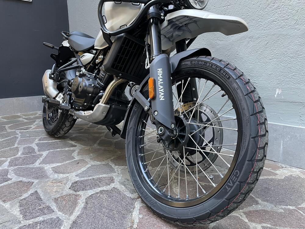 Royal Enfield Himalayan 450 (2024 - 25) (11)