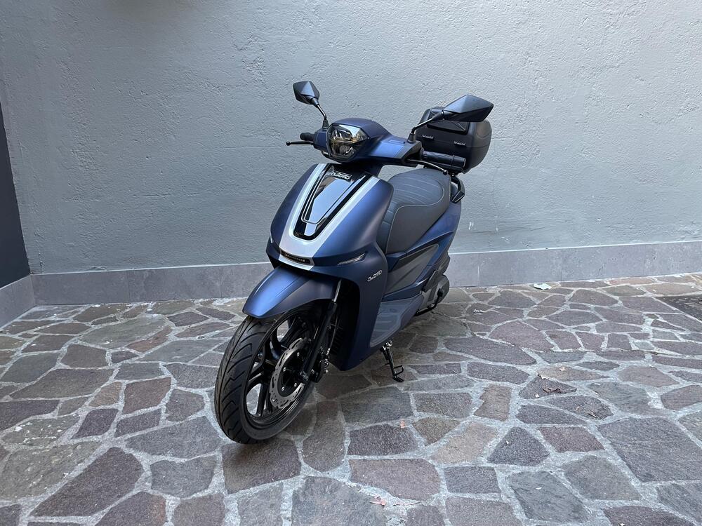 Um Italia Wynwood 125 (2025) (4)