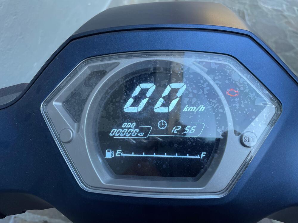 Um Italia Wynwood 125 (2025) (5)