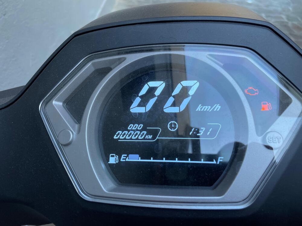 Um Italia Wynwood 125 (2025) (6)