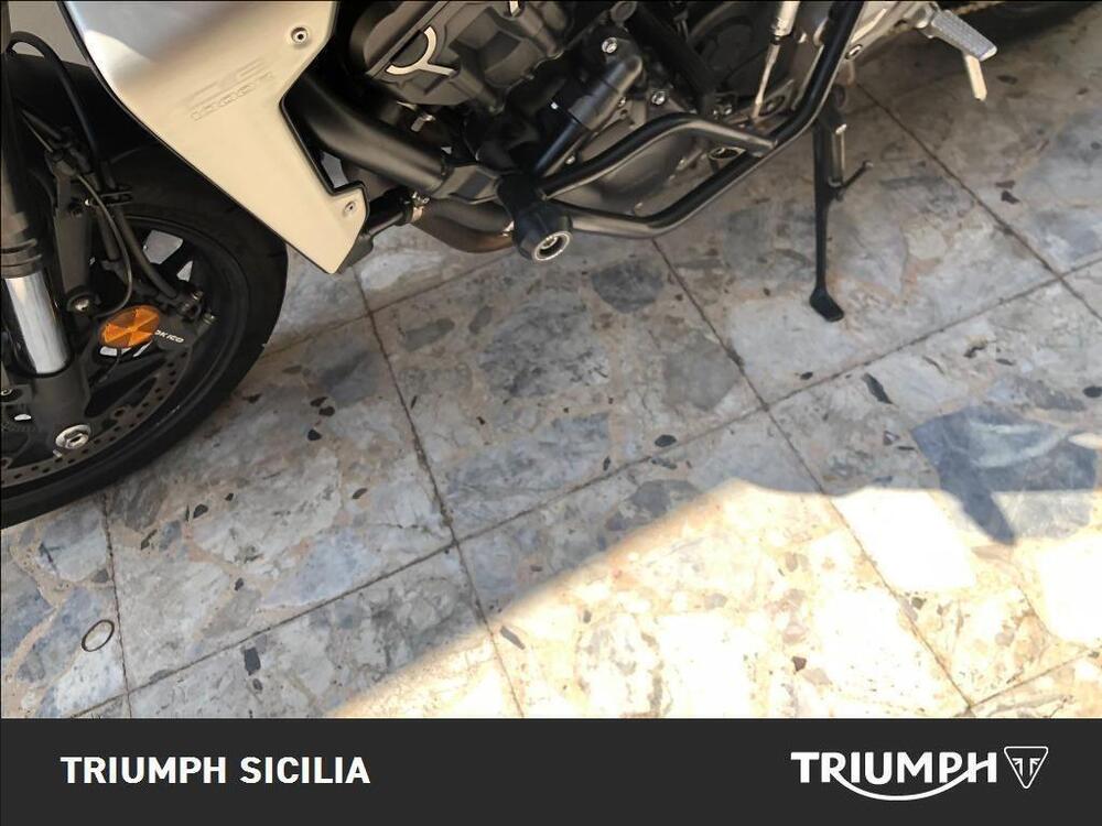 Honda CB 1000 R (2021 - 25) (18)