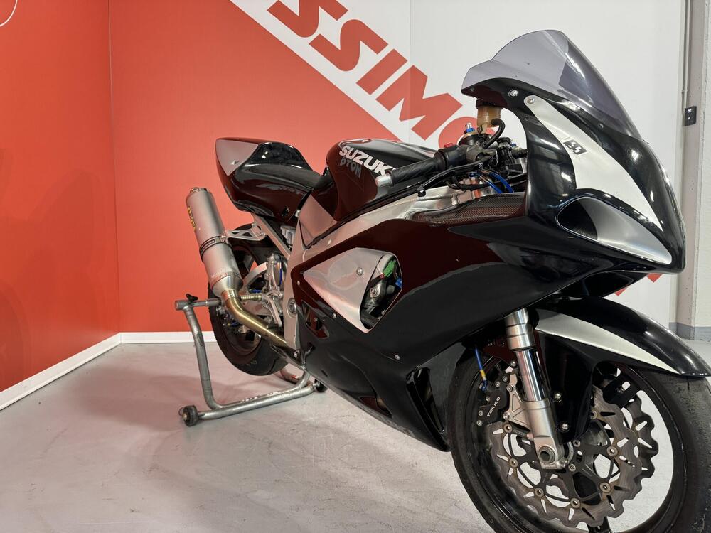 Suzuki GSX R 750 (1998) (2)