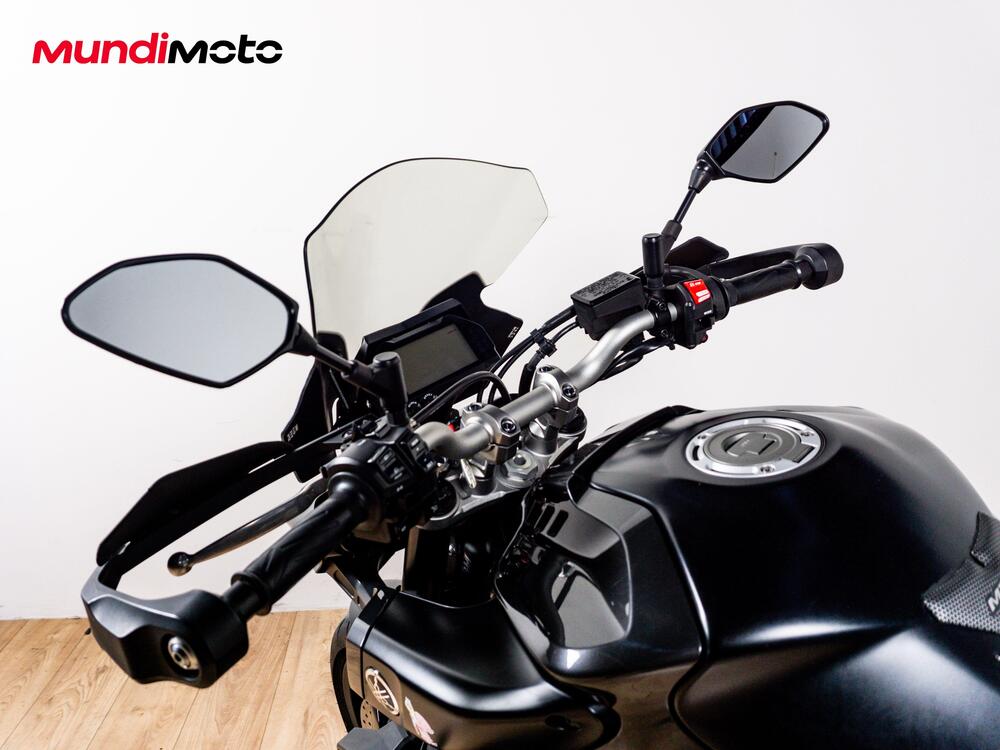 Yamaha MT-10 ABS (2016 - 17) (11)