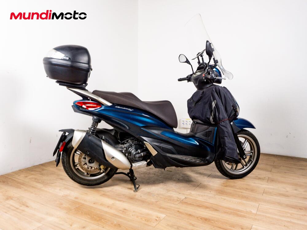 Piaggio Beverly 300 i.e. ABS-ASR (2016 - 20) (3)