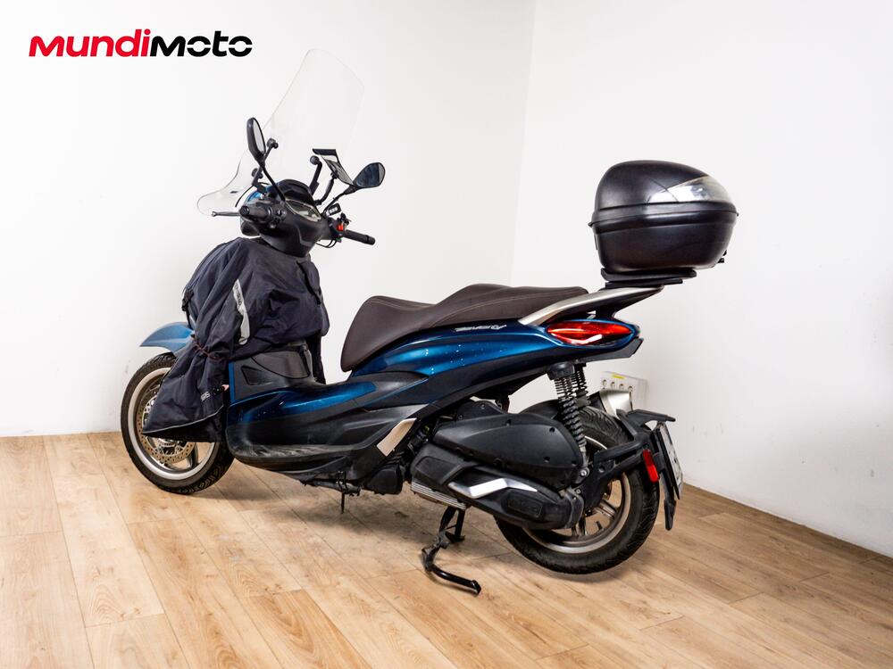 Piaggio Beverly 300 i.e. ABS-ASR (2016 - 20) (7)