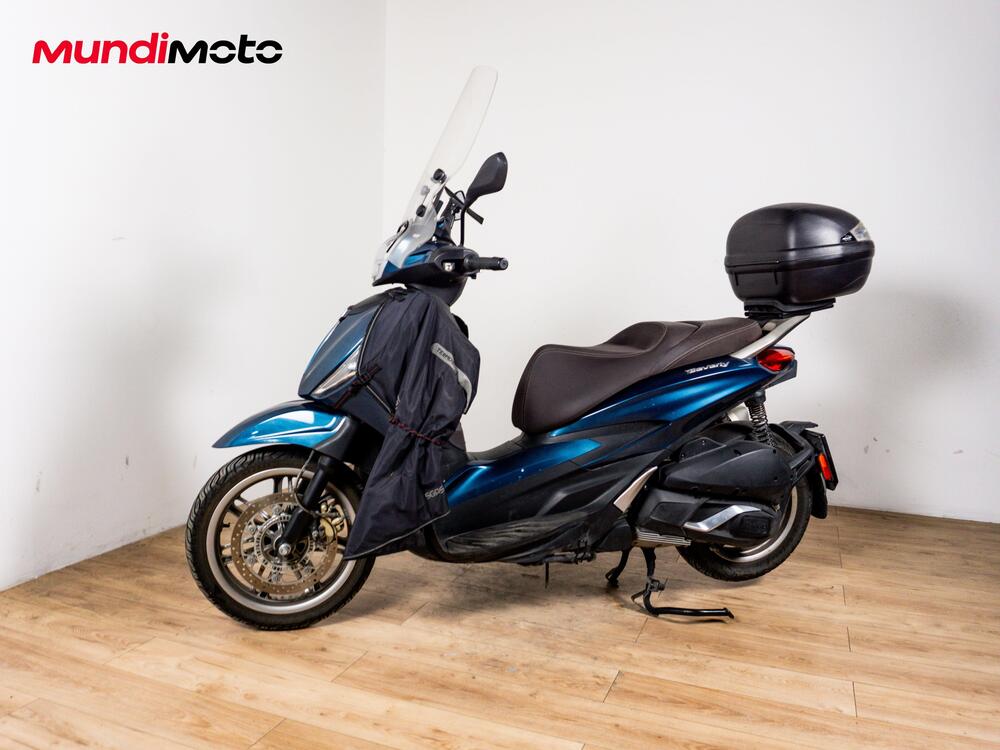 Piaggio Beverly 300 i.e. ABS-ASR (2016 - 20) (8)