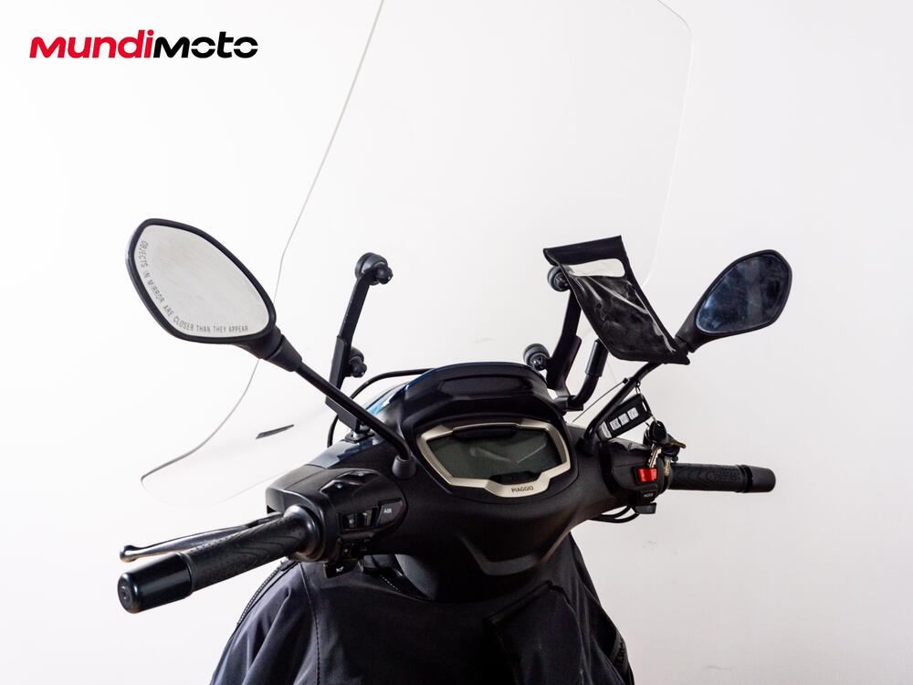 Piaggio Beverly 300 i.e. ABS-ASR (2016 - 20) (11)