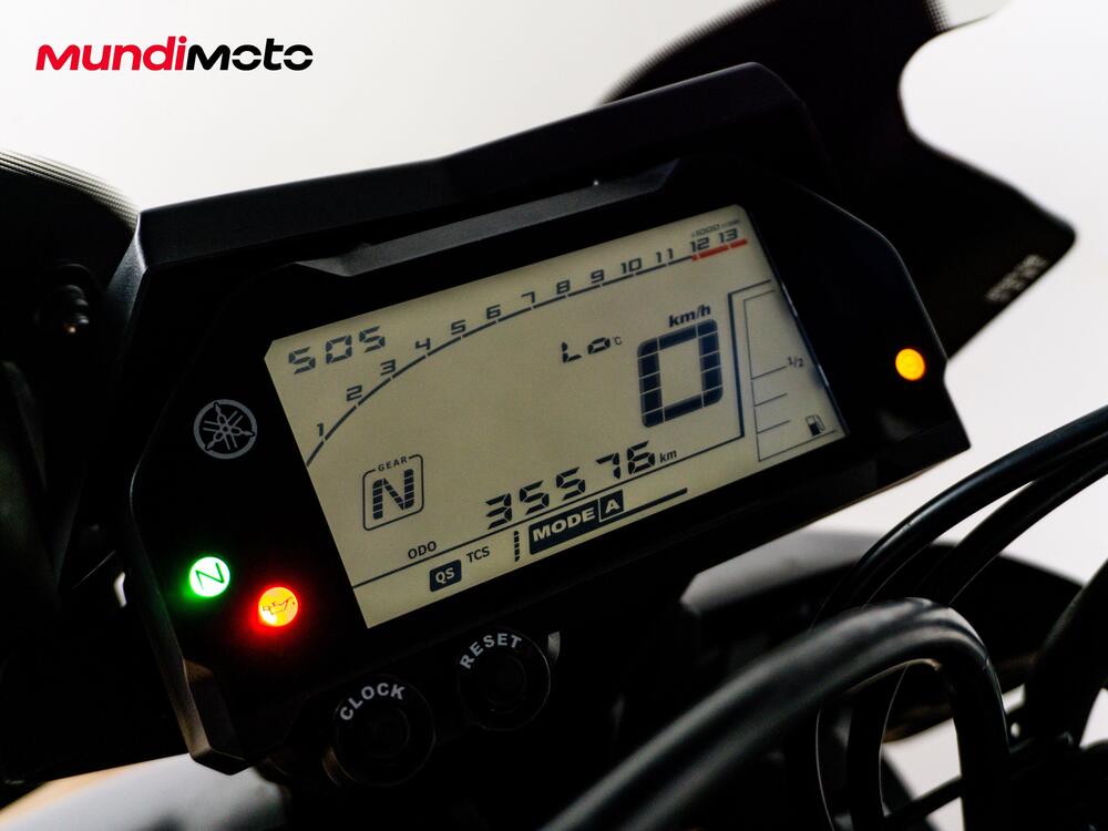 Yamaha MT-10 ABS (2016 - 17) (12)