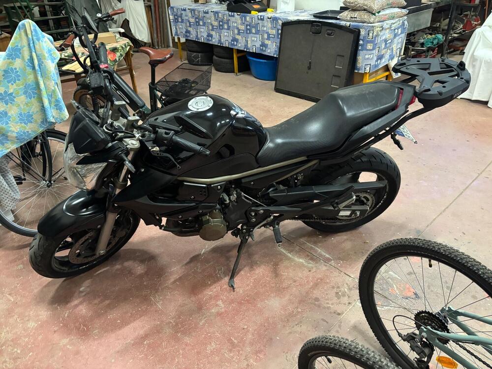 Yamaha XJ6 (2008 - 15) (2)