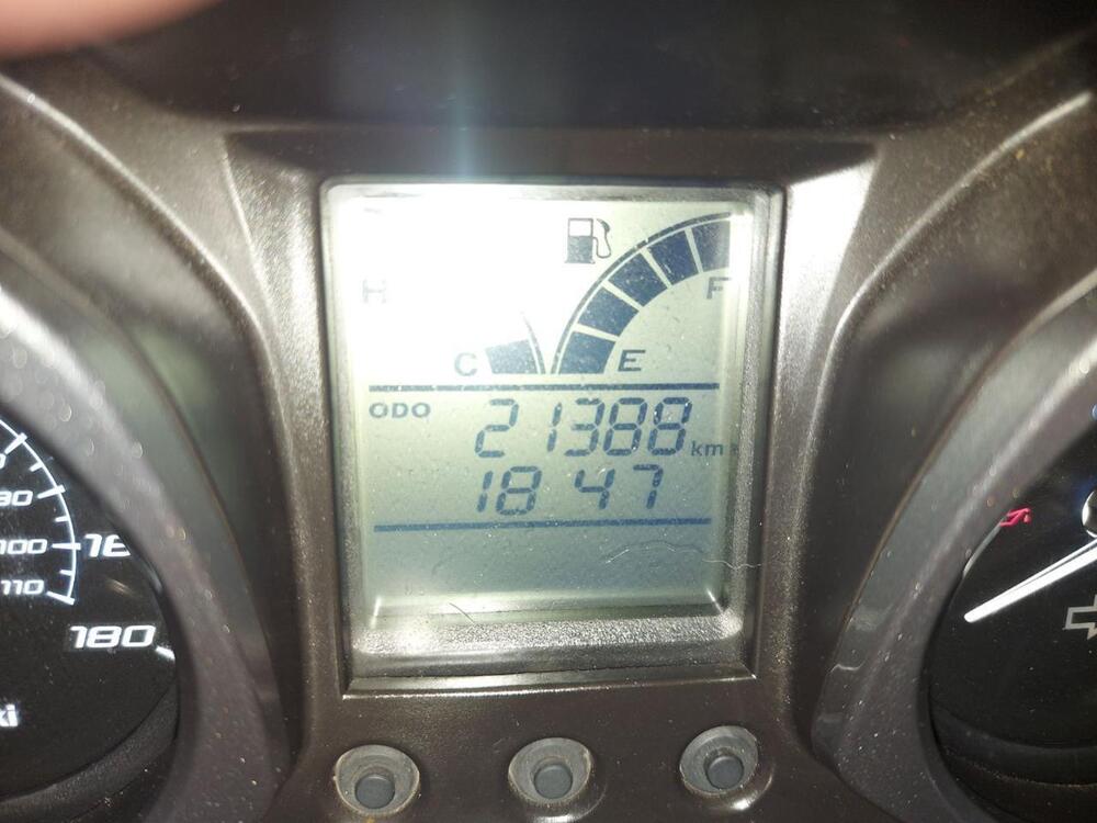 Kawasaki J 300 (2017 - 21) (3)