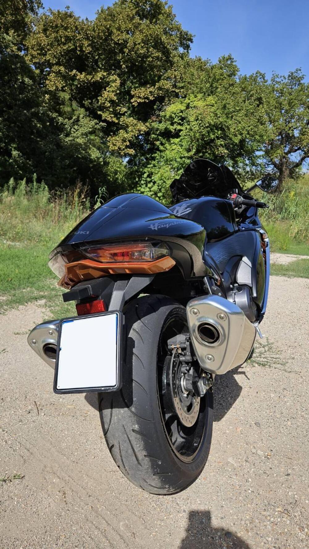 Suzuki GSX 1300 R Hayabusa (2021 - 24) (7)