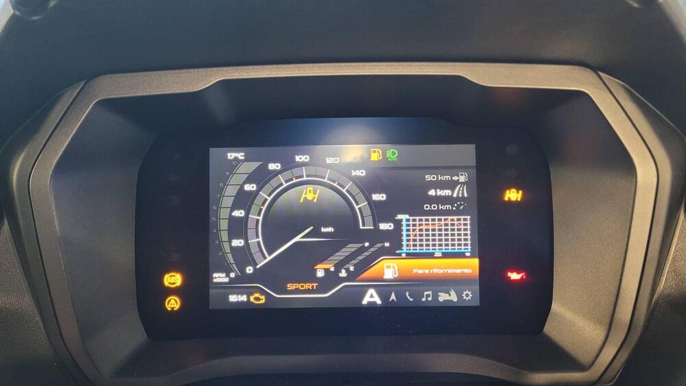 Piaggio MP3 400 Sport Hpe (2025) (5)