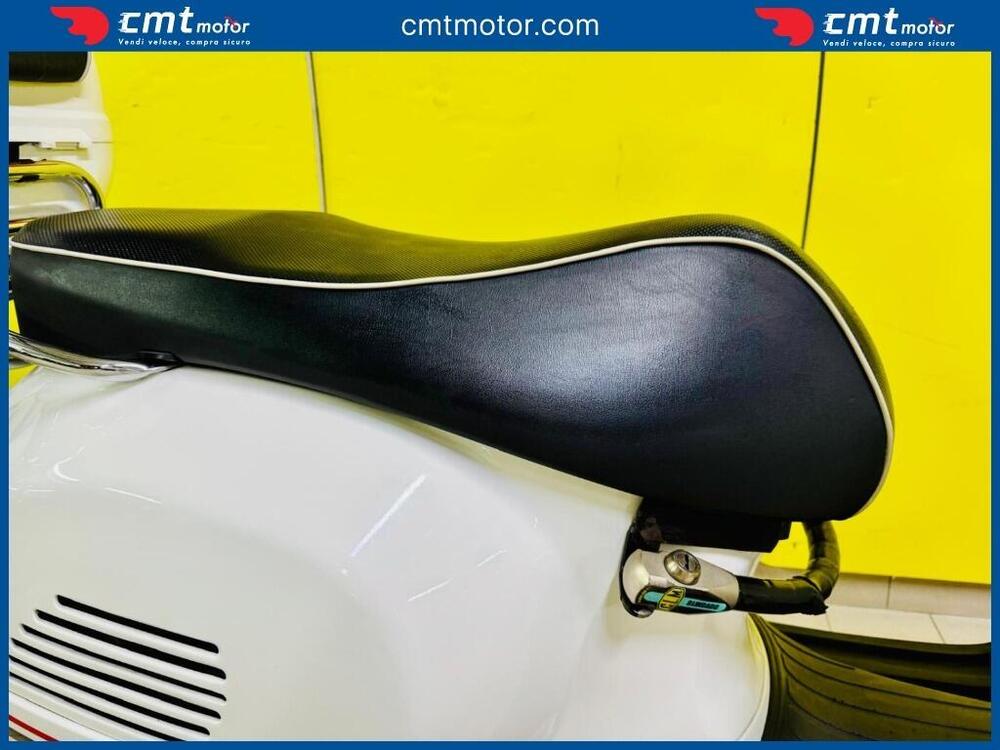 Vespa GTS 300 Super Sport Hpe (2019) (6)