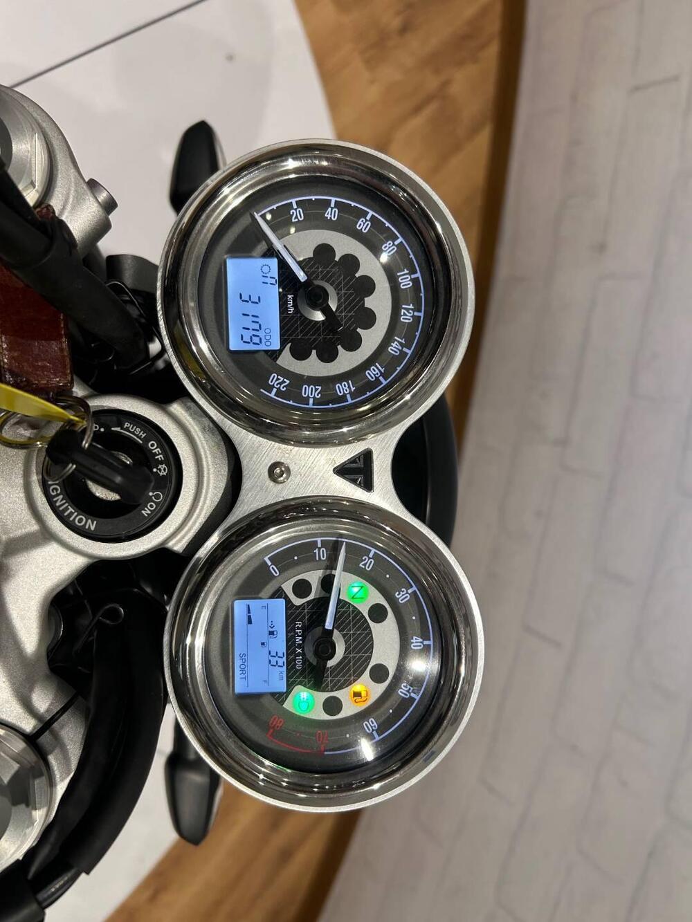 Triumph Speed Twin 1200 (2021 - 24) (8)