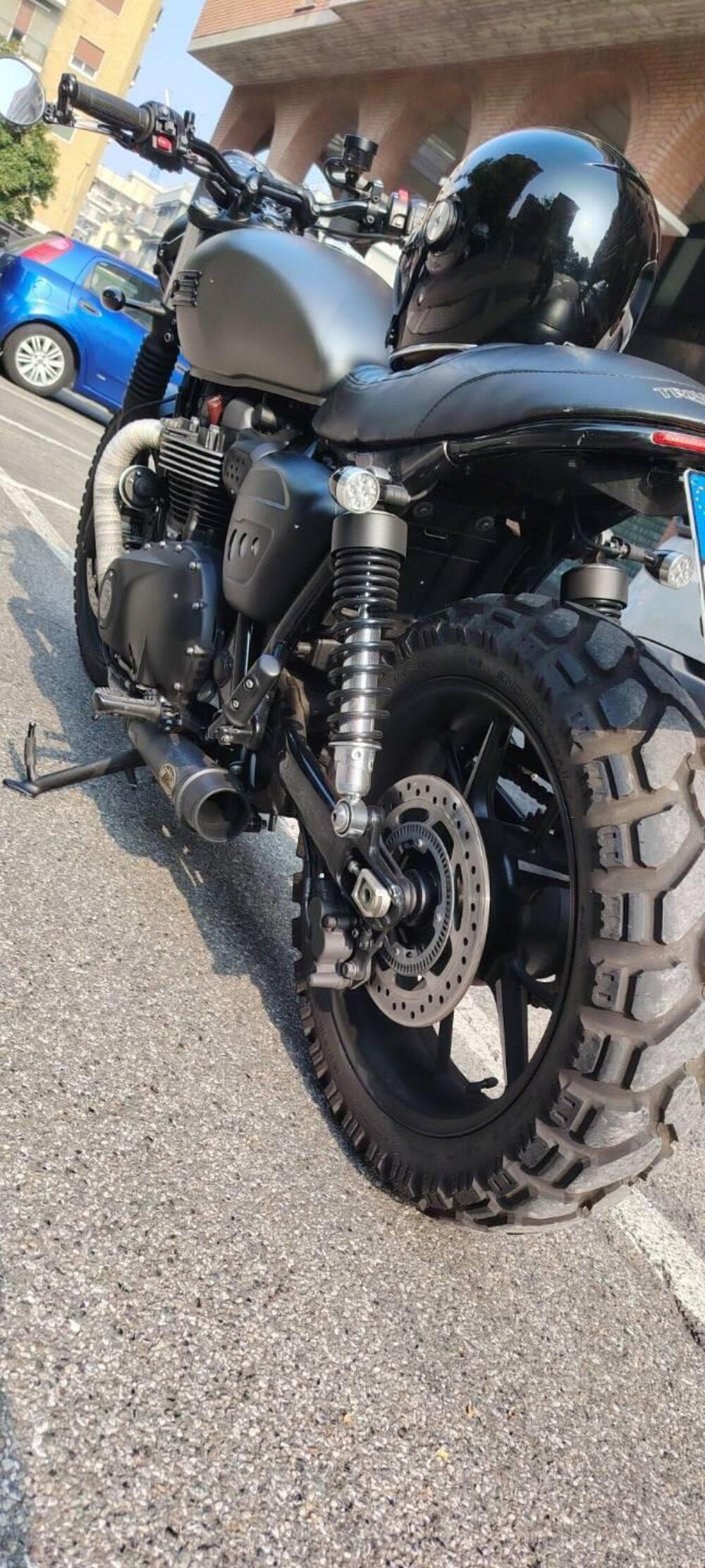 Triumph Street Twin 900 (2019 - 20) (5)