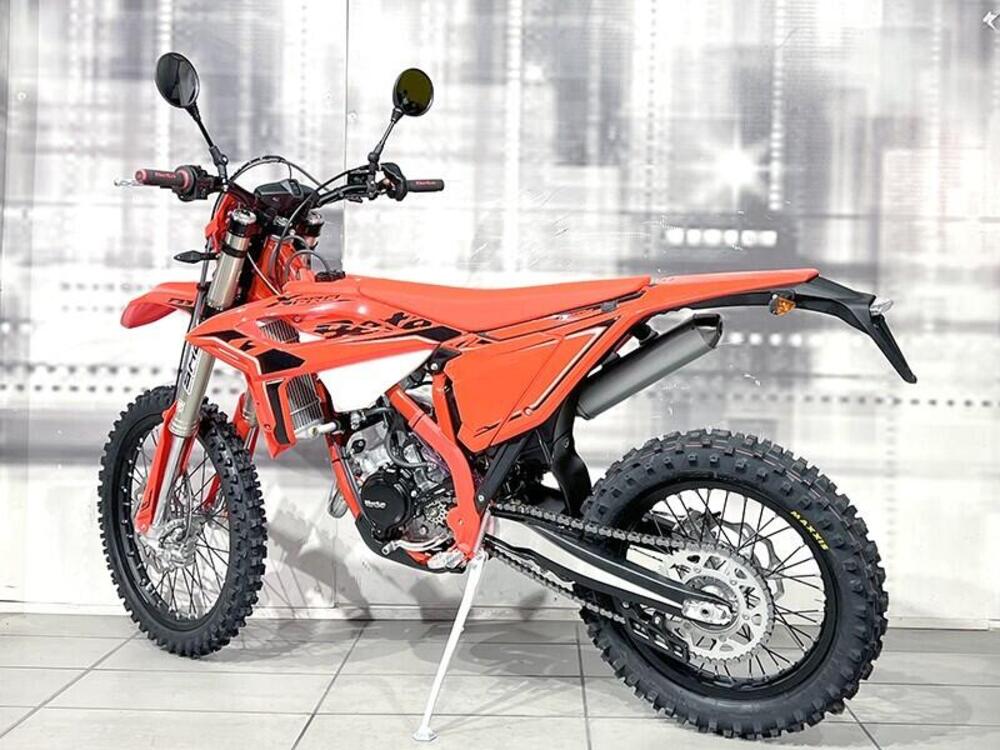 Betamotor RR 125 2T Enduro Race (2026) (2)