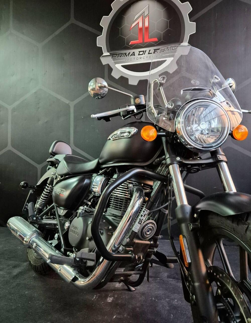 Royal Enfield Meteor 350 Stellar (2021 - 25) (5)